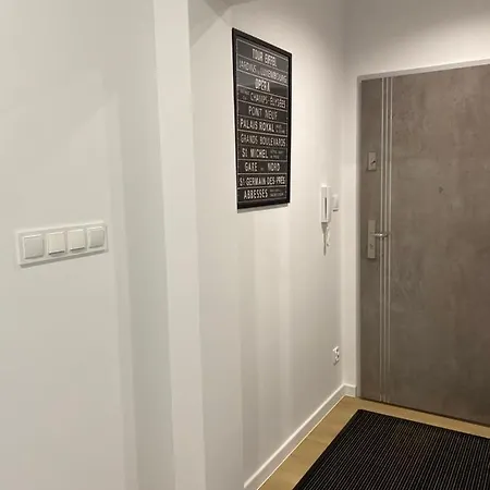 Flow Apartment *